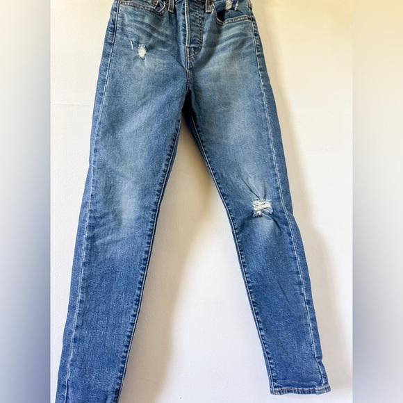 Levi’s Wedgie Skinny Jeans - Picture 3 of 4